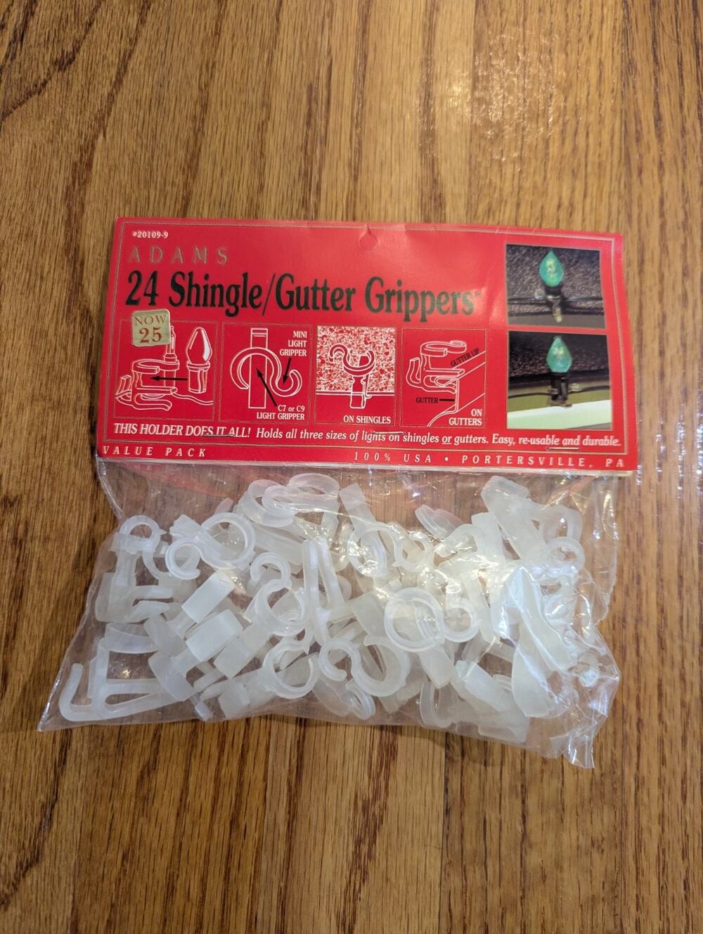 Adams 24 Pack Shingle Gutter Grippers Christmas Light Clips Mini C7 C9 NIP